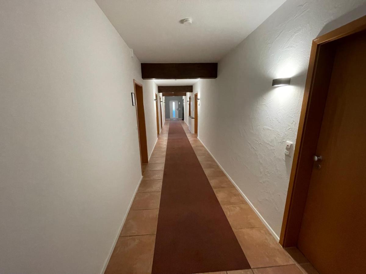 Komfortables Doppelzimmer In Kehl Goldscheuer - 1A Guesthouse Luaran gambar