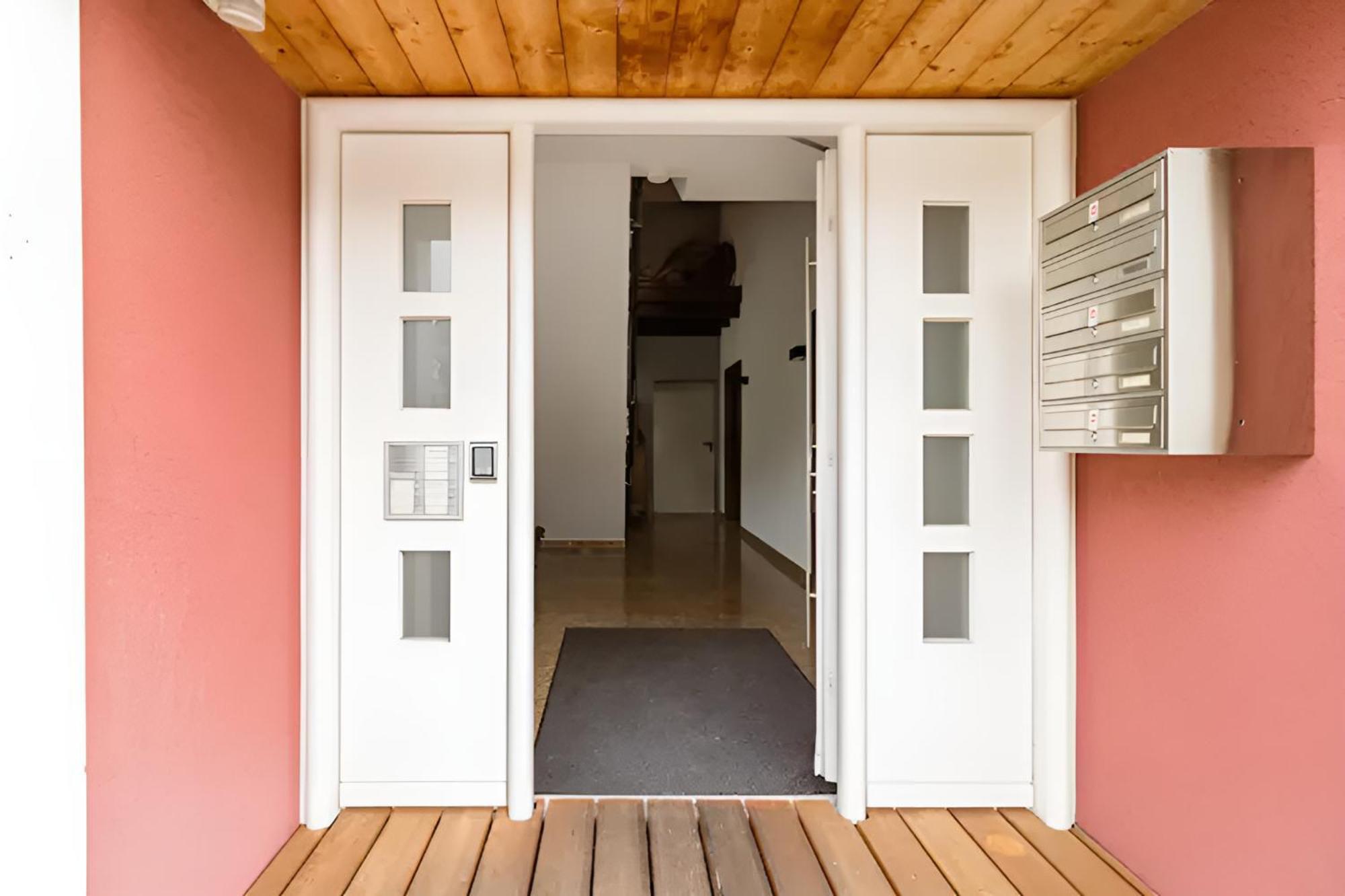 Komfortables Doppelzimmer In Kehl Goldscheuer - 1A Guesthouse Luaran gambar